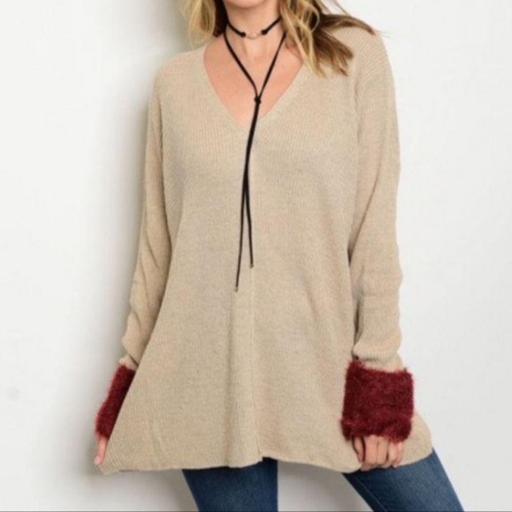 Love Riche Tan V Neck Top Rust Faux Fur Sleeve. Women's Large